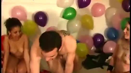 Amateur girls and guys having fun at sex dare party porn mp4 SpangBang Tube photo image